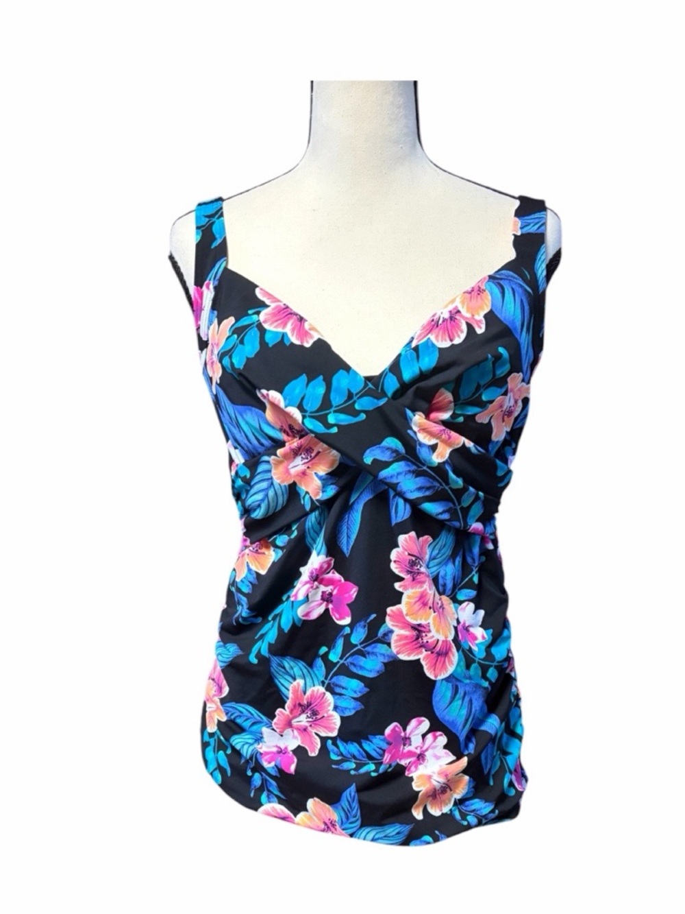 Lands’ End Tropical Floral Twist Front Tankini Top